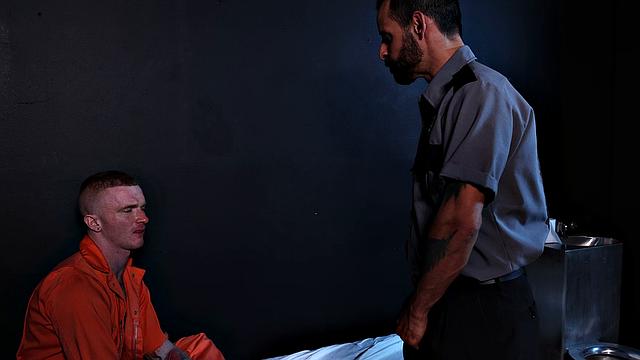 FamilyCreep - Bearded Guard Barebacks Inmate And He LOVES IT