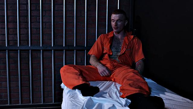 FamilyCreep - Bearded Guard Barebacks Inmate And He LOVES IT