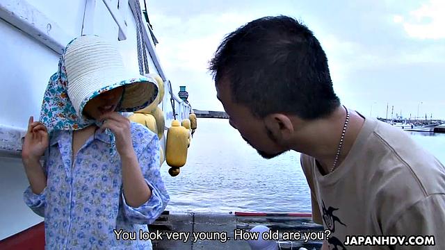 Amateur babe gets rammed for cam