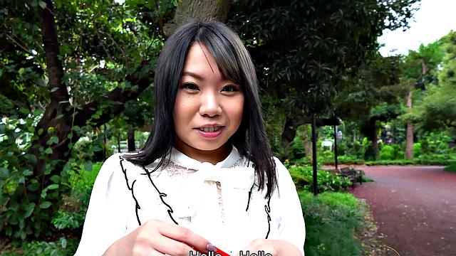 Kaede Morimoto does not have many sex experiences but she loves it