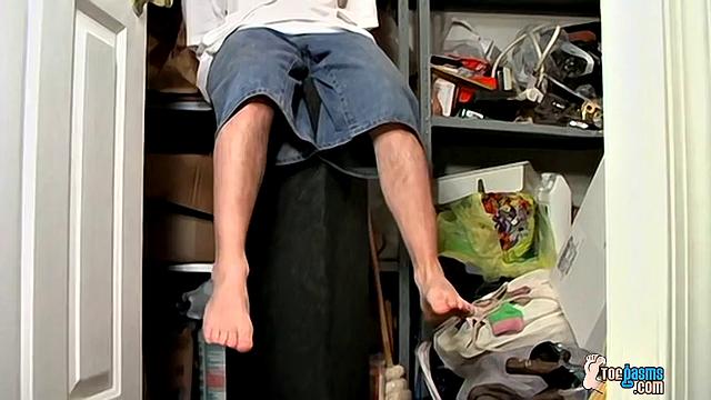 Hairy Cock And Wet Feet - Lil B