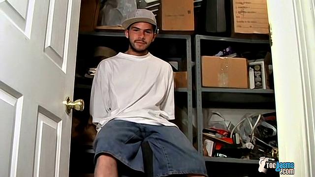 Hairy Cock And Wet Feet - Lil B