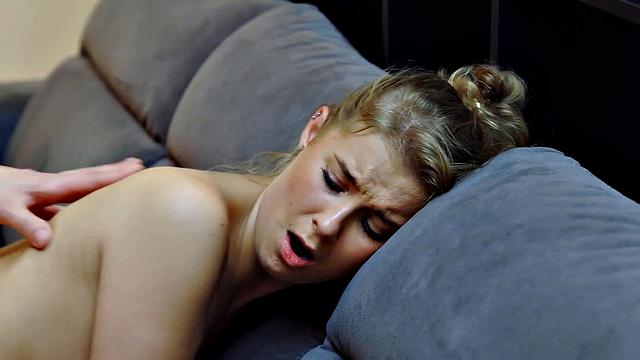 STUCK4K. Beauty is restrained so stranger lured her into getting off