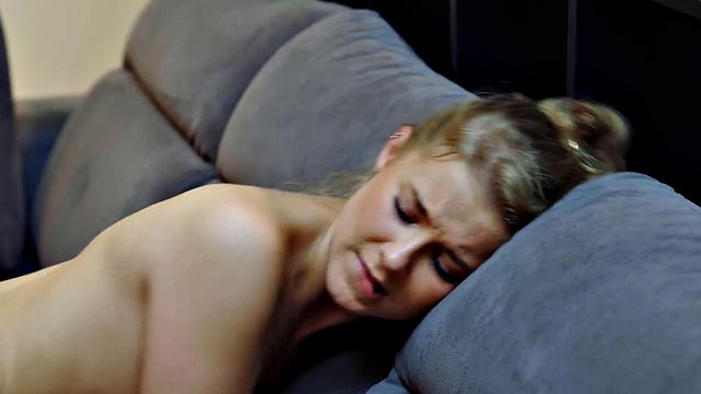 STUCK4K. Beauty is restrained so stranger lured her into getting off