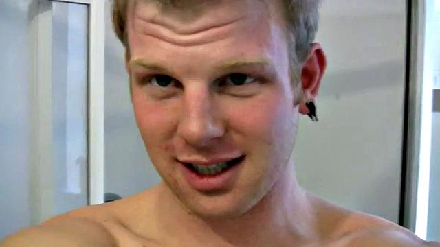 Pussy fingered teen gets wet in the shower