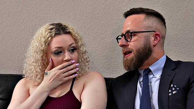 Mesmerized hunk jerks at doctor's seance in front of voyeurs