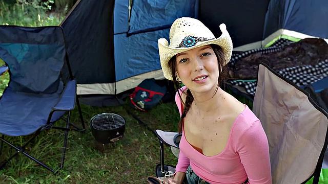 HUNT4K. Forest strawberry bet leads to a fire ride