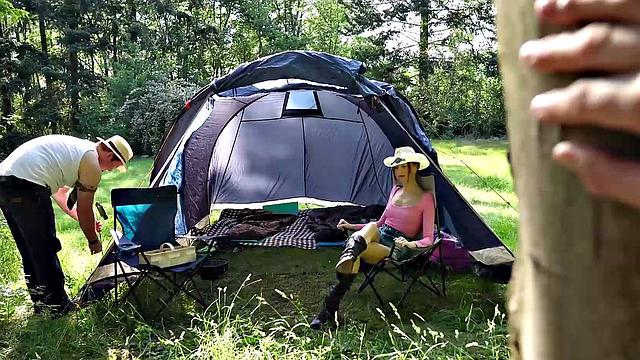 HUNT4K. Forest strawberry bet leads to a fire ride