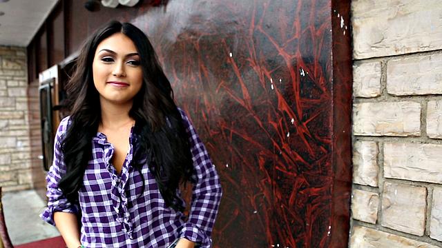 Kylie Sinner Strips and Sucks