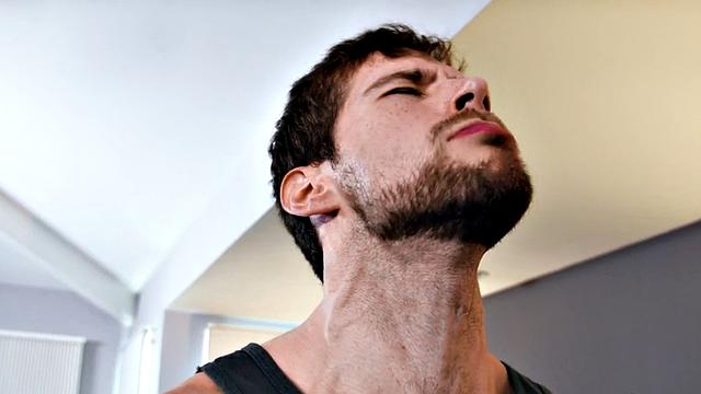 Ripped jock bareback rides for cum in his asshole