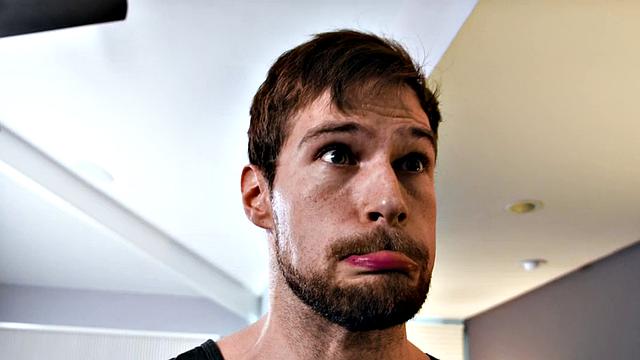 Ripped jock bareback rides for cum in his asshole