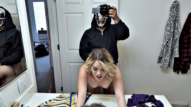 Halloween Stepsister Haammering