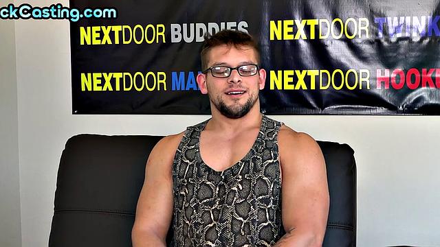 Solo athletic and inked jock jerks after interview