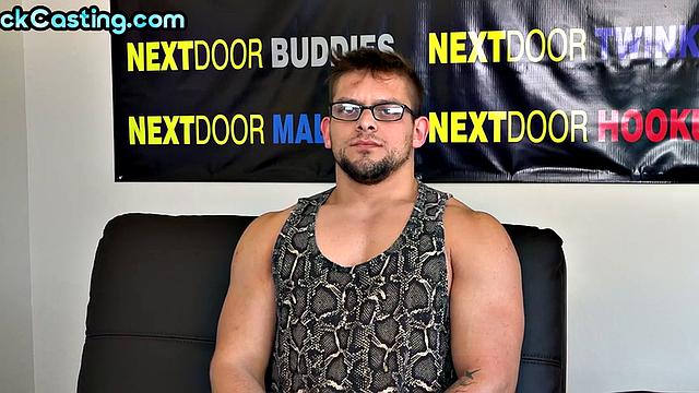 Solo athletic and inked jock jerks after interview