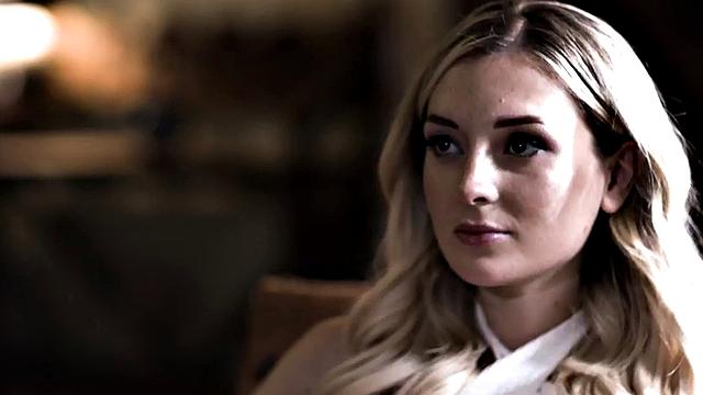 Stepdaughter sucks in 69 position in stepfather's office