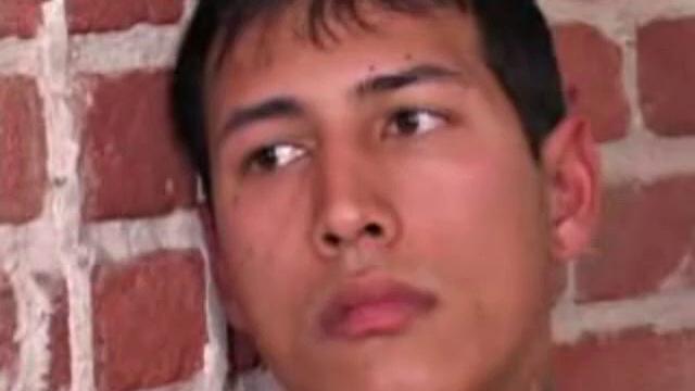 Эрик Уинн дрочит возле толчка, опыт прямо видно