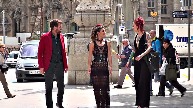 Redhead domina n lord showing their naked babe sub in public