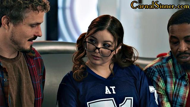 Nasty babe in glasses shared in IR threesome