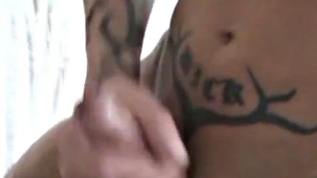 Facial German gay fucked by inked stud at home