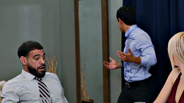 Bisex 3some babe feet licked and fucked in foot MMF