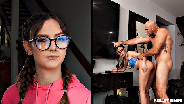 Studious Girl Gets Hooked Up