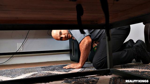 Studious Girl Gets Hooked Up