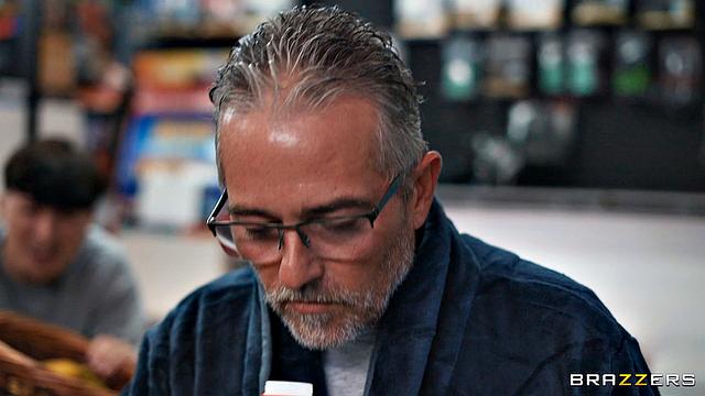 Bodega Babes Behaving