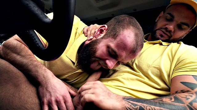 Muscle stud blown in truck before barebacking