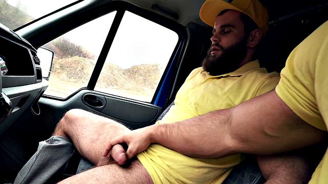 Muscle stud blown in truck before barebacking