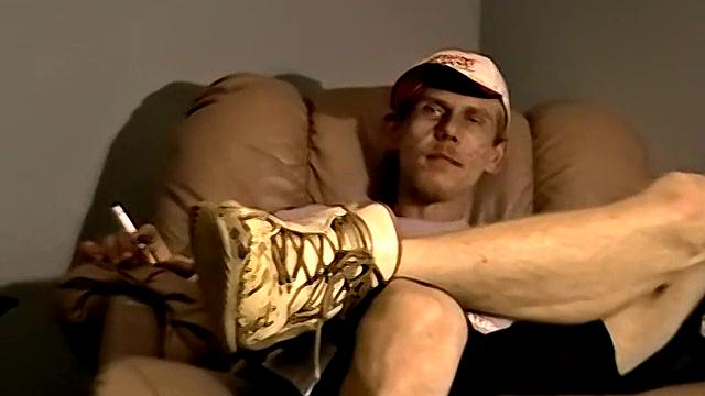 Amateur Steve Gets a Hand - Steve