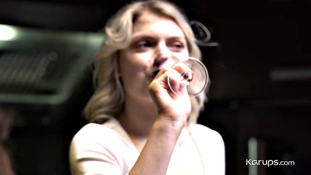 Eyla Moore - Lesya and Oxana Chic