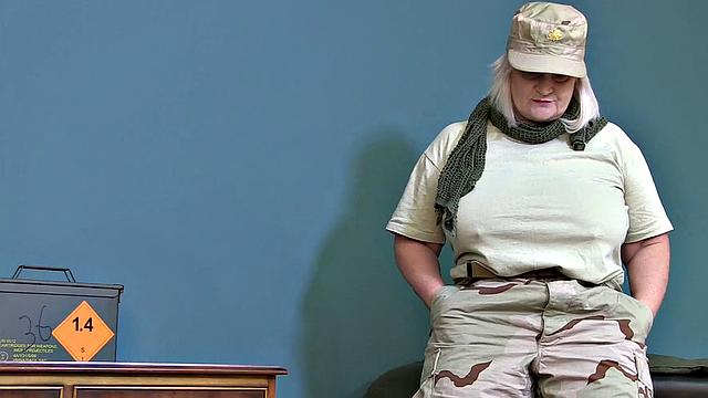 SLACEYSTARR - Drill My Privates Hard, Hardcore, Milf