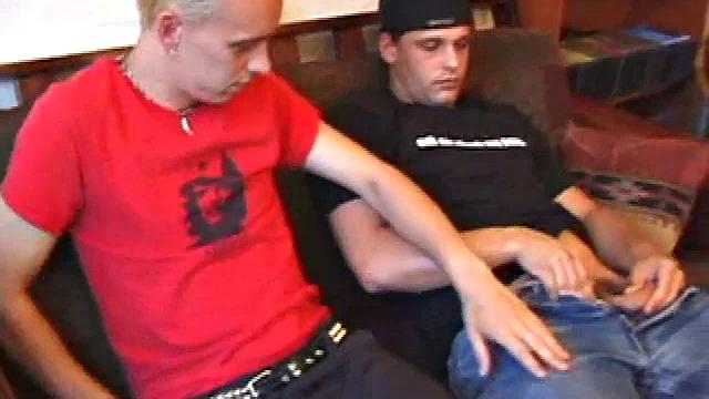 Roar Fucks Kalvin Riley