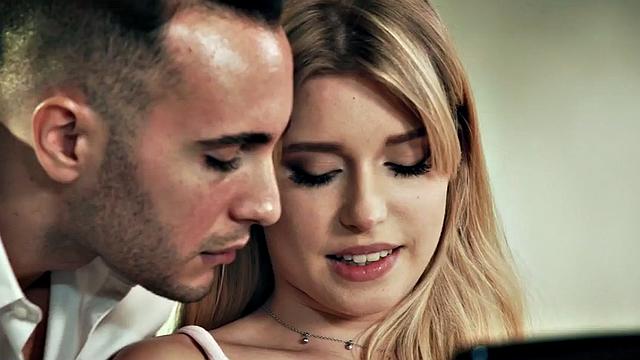 Foot model beauty pussy fucked in duo by her boyfriend