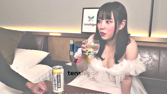 Сана Минами раздвигает ножки для жёсткой трахи с толпой мужиков