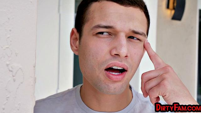 троица на природе со страстной мачехой