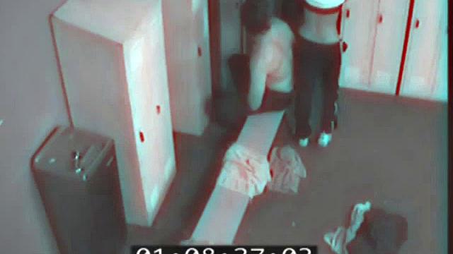 спортзал - место для секса, а не для гантелей