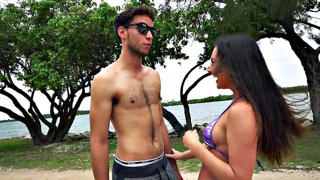 Horny guy fucks his black BF in the van while wearing glasses