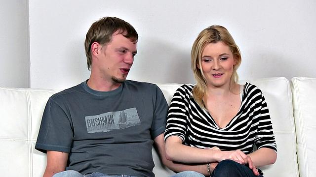 Hot Blonde Fucks Her Boyfriend Before Letting Agent Hav A Go