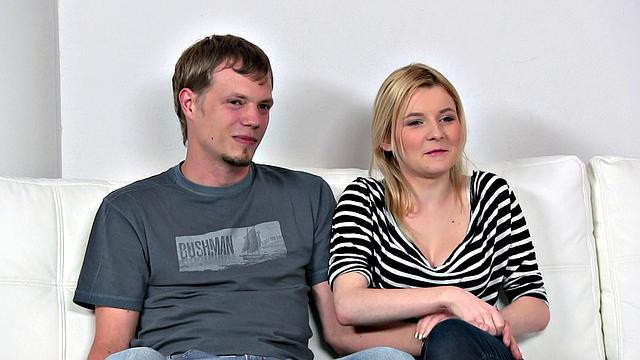 Hot Blonde Fucks Her Boyfriend Before Letting Agent Hav A Go