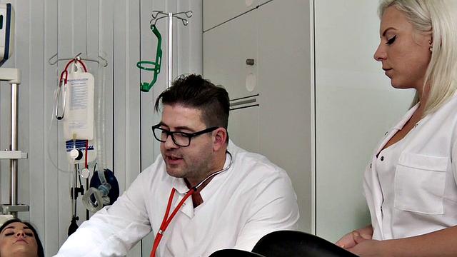 Dr. Lust - Dirty Fingers In Young Wholes