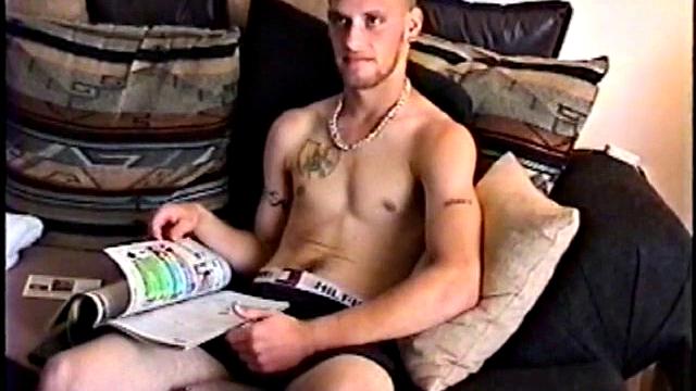 Straight Boy Buzz Gets Sucked