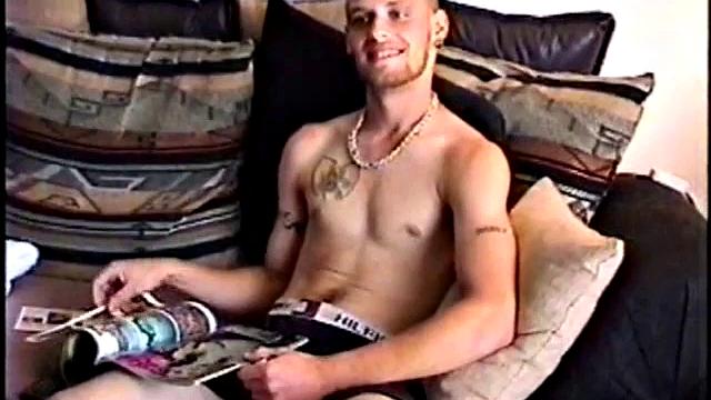 Straight Boy Buzz Gets Sucked