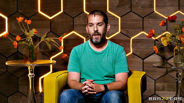 Черри ДеВиль устраивает отбор мужиков для жаркой вечеринки с Алексис Фокс и Элизабет Скайлар.