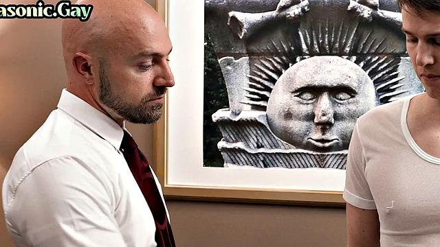 Masonic buff barebacks stud in office after ass worship