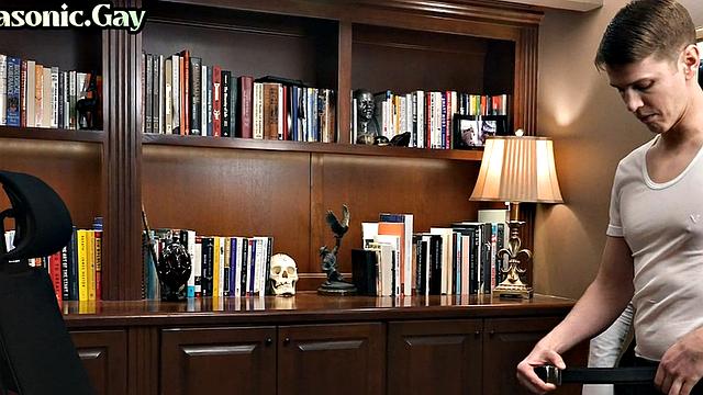 Masonic buff barebacks stud in office after ass worship