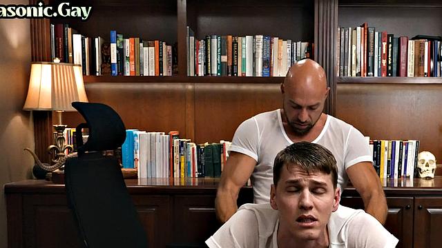 Masonic buff barebacks stud in office after ass worship