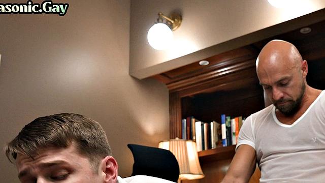 Masonic buff barebacks stud in office after ass worship
