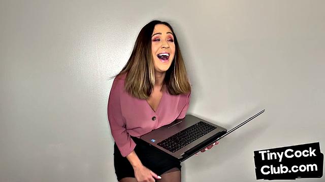SPH domina cant believe what she sees on her laptop