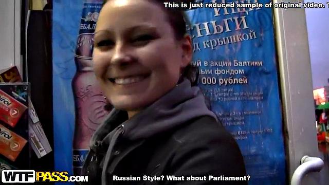 Брюнетка в кружевном белье, двоим мало - добавили анал и каблуки, чтобы вечер был не скучным!